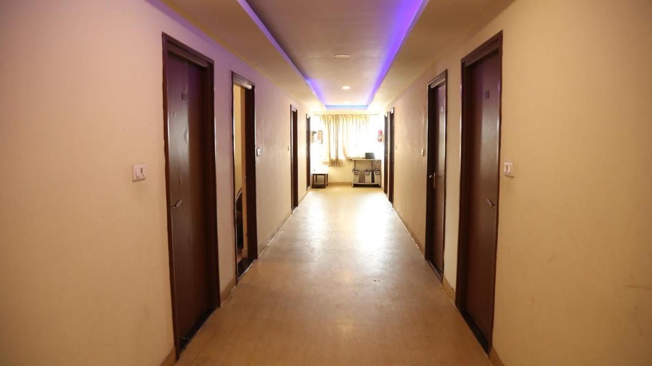 Kumaran Millenium Residency Otel Vellore Dış mekan fotoğraf